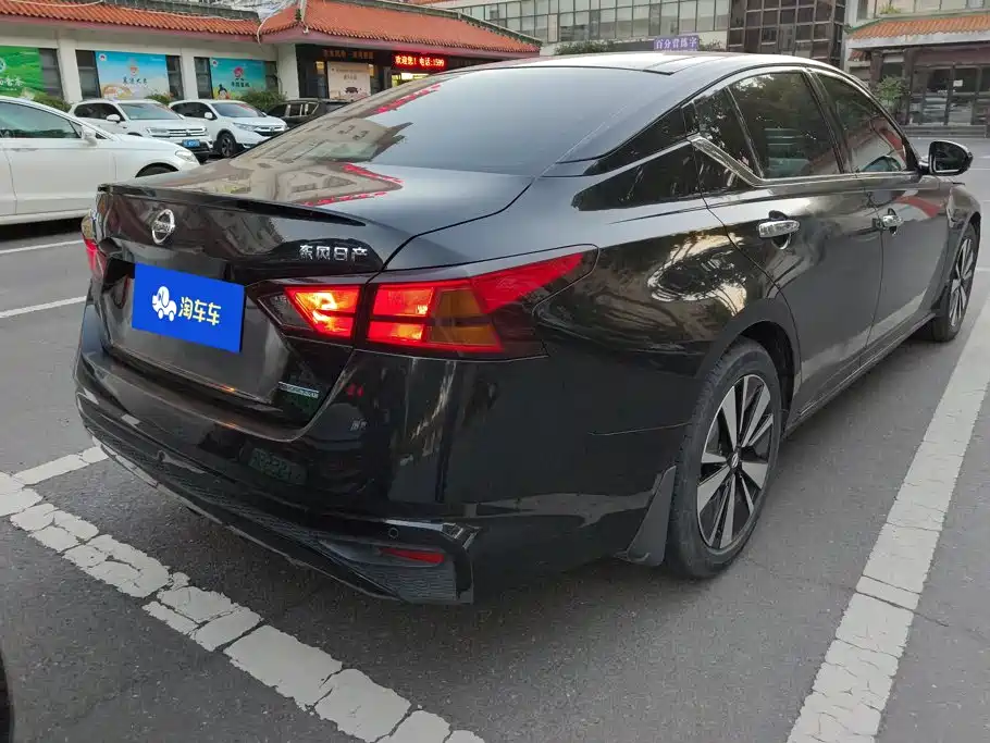 Nissan Teana — миниатюра 3