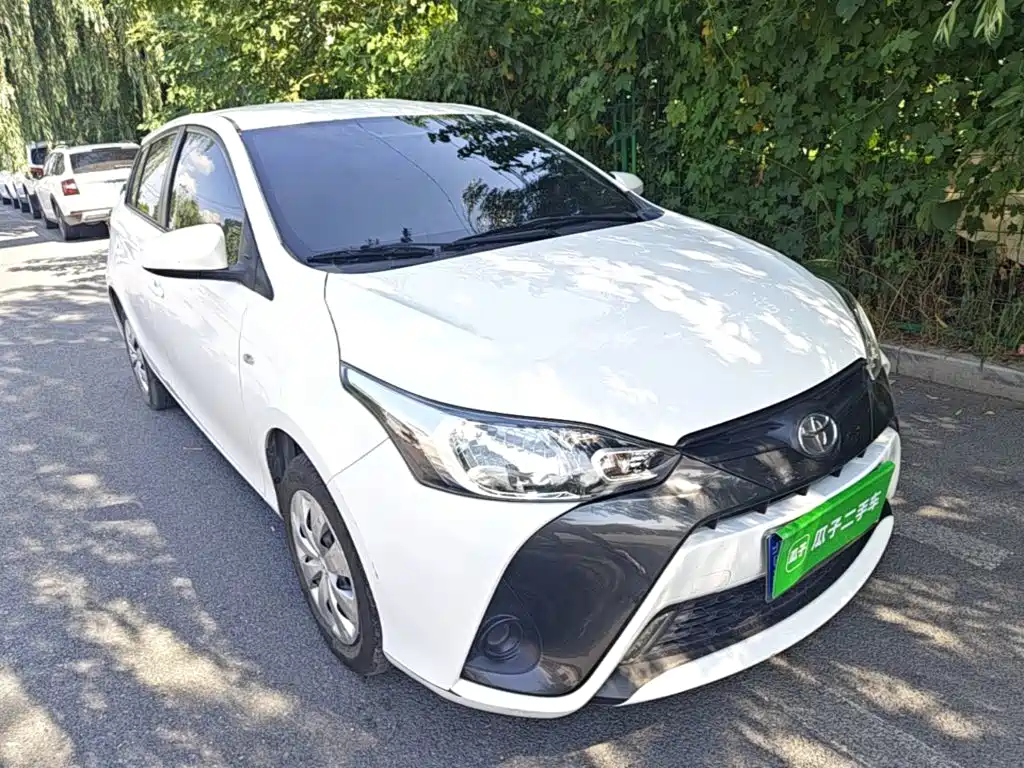 Toyota Yaris L — миниатюра 4