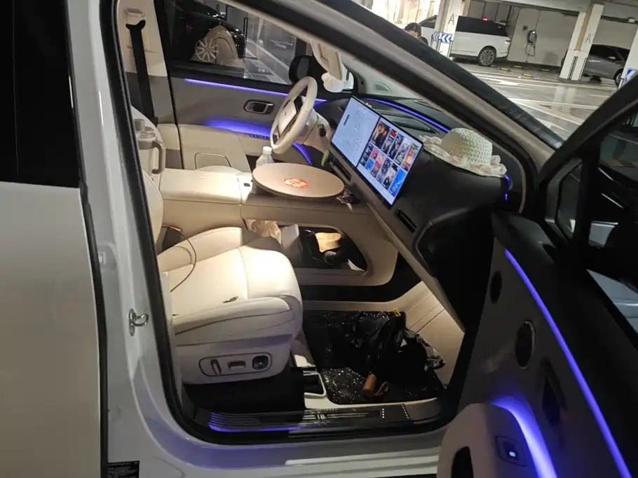 Li Auto Li i8 — миниатюра 8