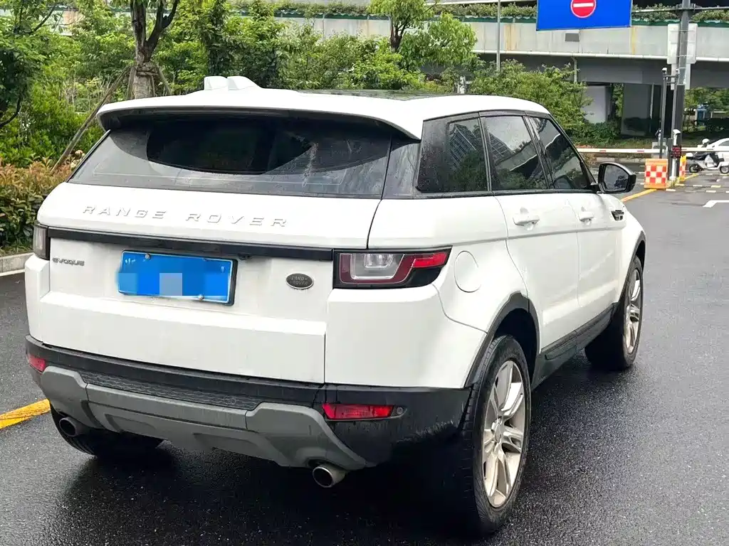 Land Rover Evoque — миниатюра 3
