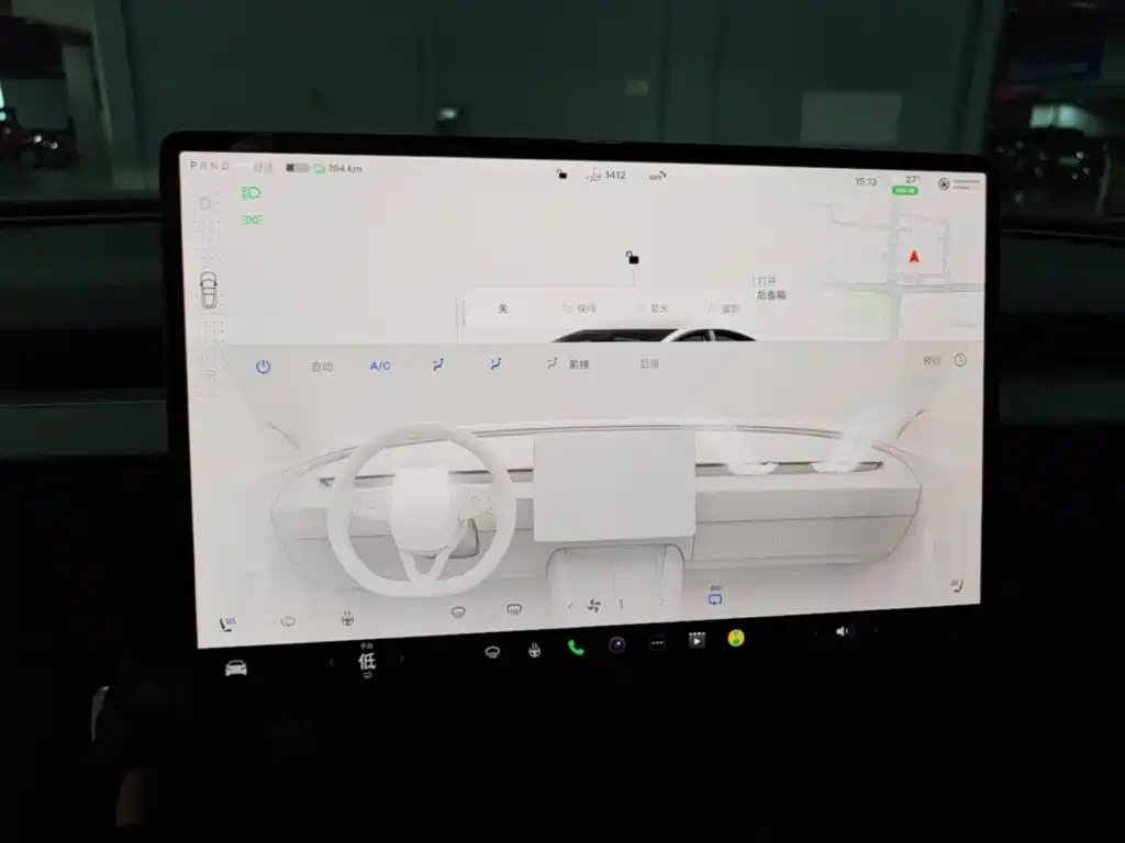 Tesla Model 3 — миниатюра 13