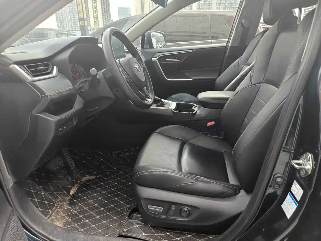 Toyota Wildlander — миниатюра 8