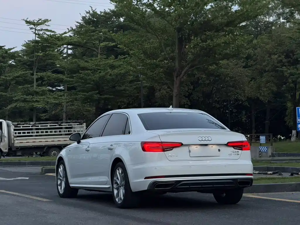 Audi A4L — миниатюра 25