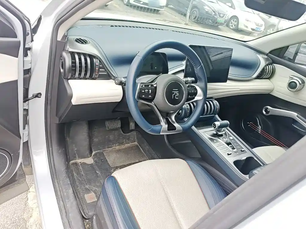 BYD Yuan Plus — миниатюра 10