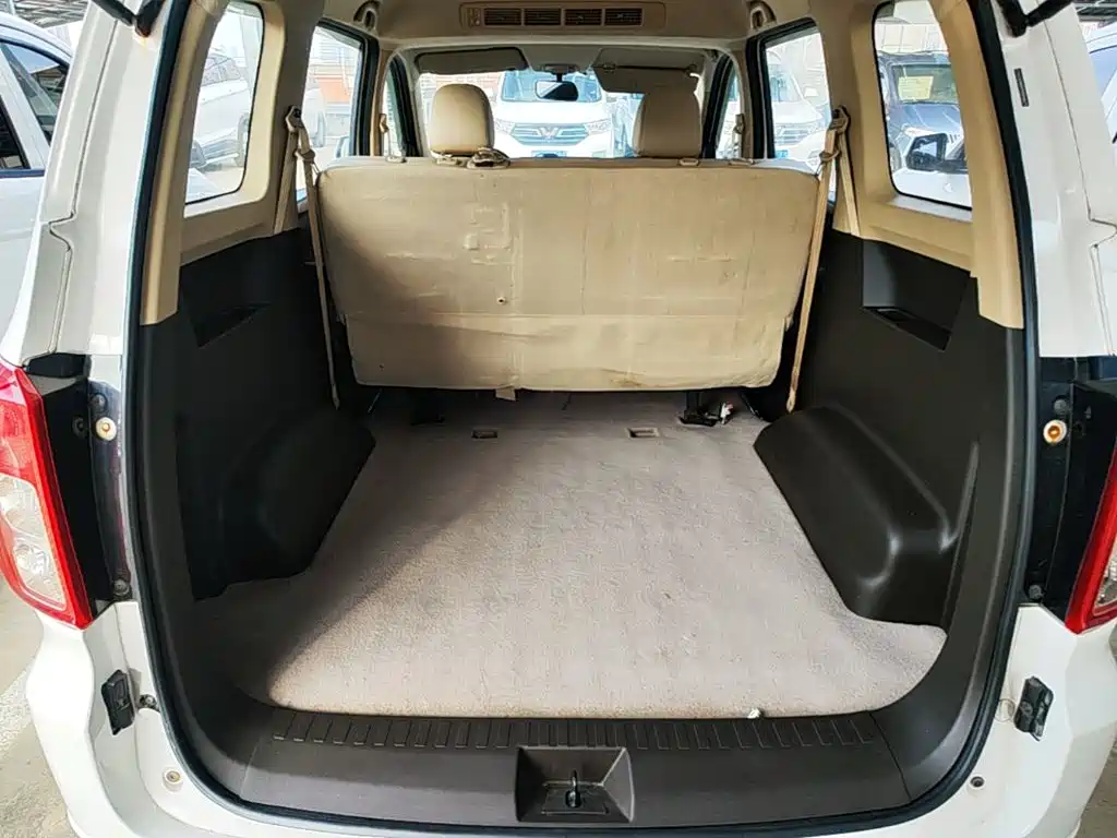 Wuling Hongguang — миниатюра 15
