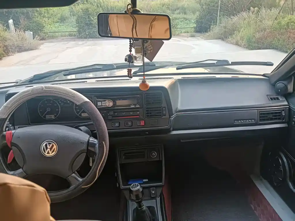Volkswagen Santana Classic — миниатюра 9