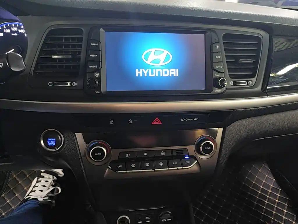 Hyundai Mistra — миниатюра 13
