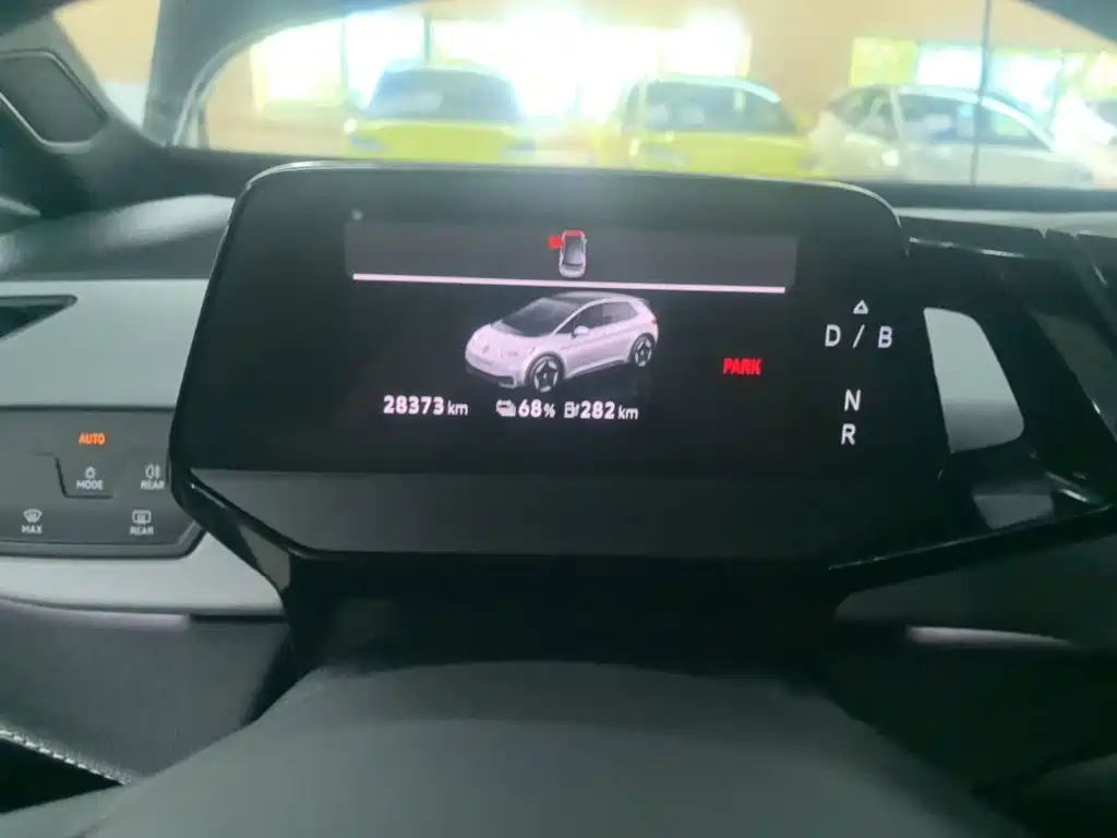 Volkswagen ID.3 — миниатюра 12