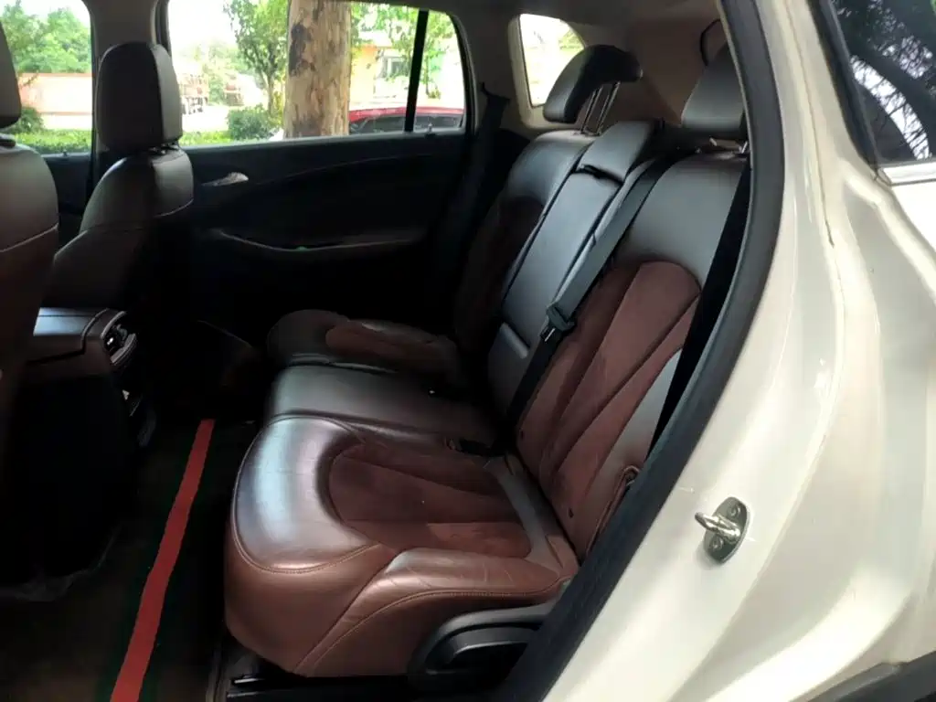 Buick Envision Plus — миниатюра 17
