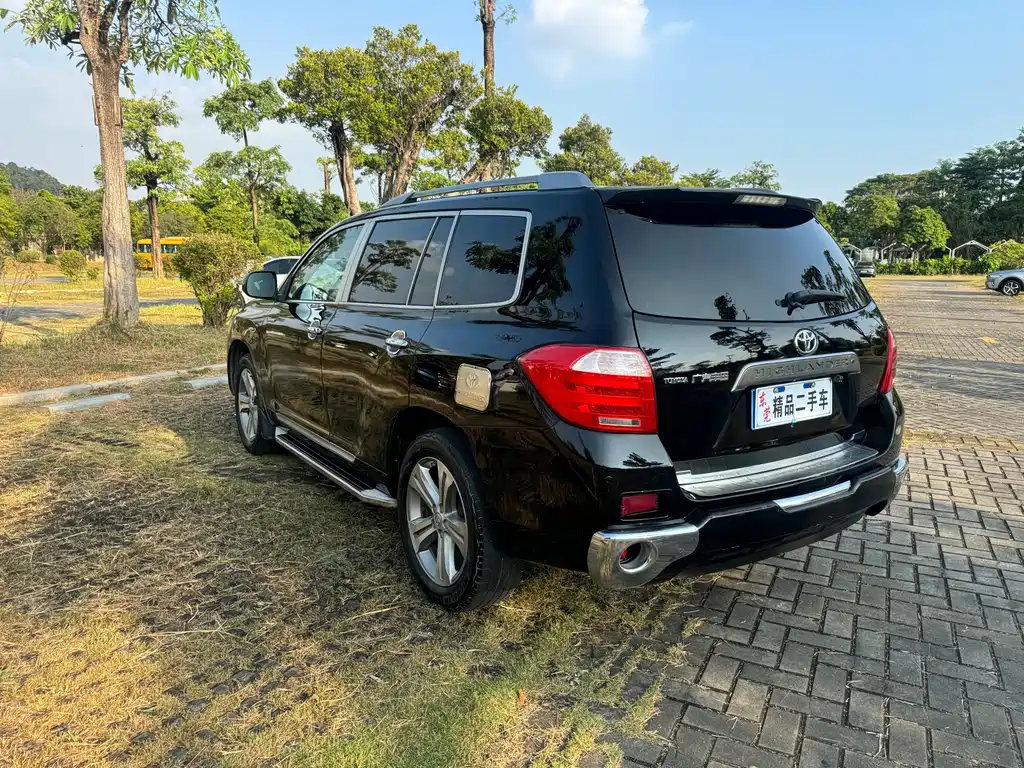 Toyota Highlander — миниатюра 7