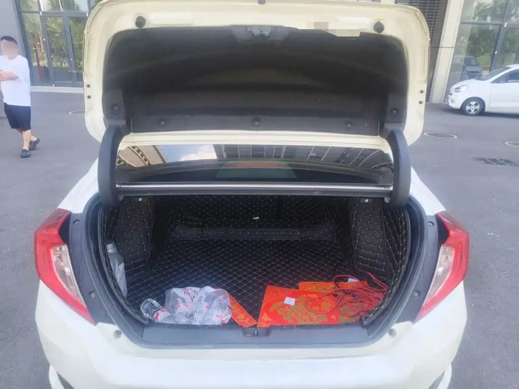 Honda Civic — миниатюра 16