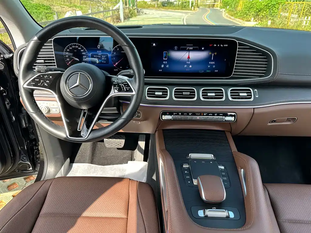 Mercedes-Benz GLE (Import) — миниатюра 14