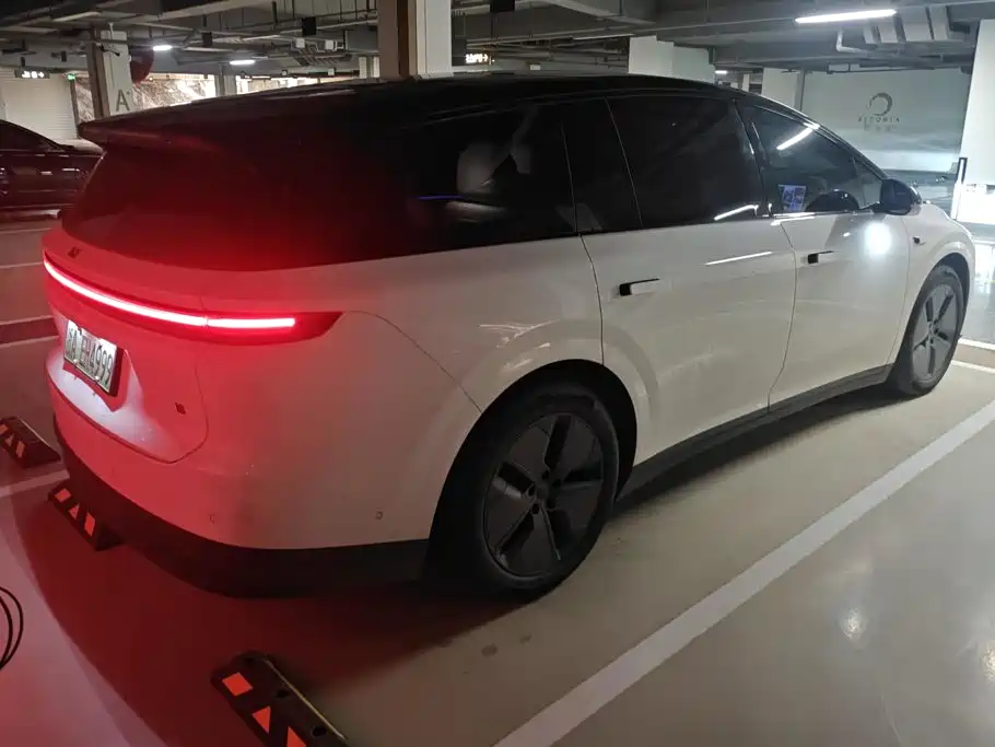 Li Auto Li i8 — миниатюра 3