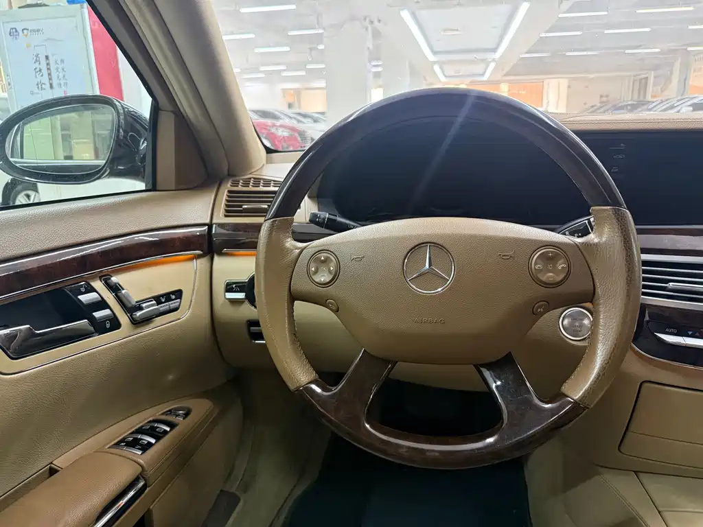Mercedes-Benz S-Class — миниатюра 18