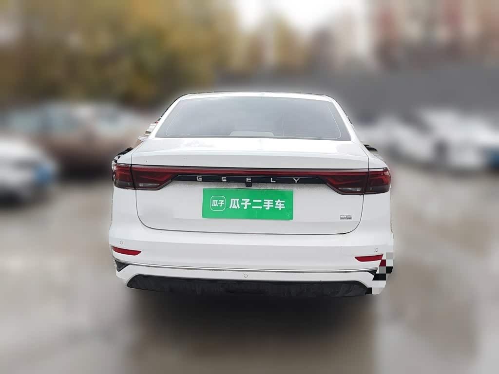 Geely Emgrand 1.5 л 2025 г. Белый, пробег 5800 км