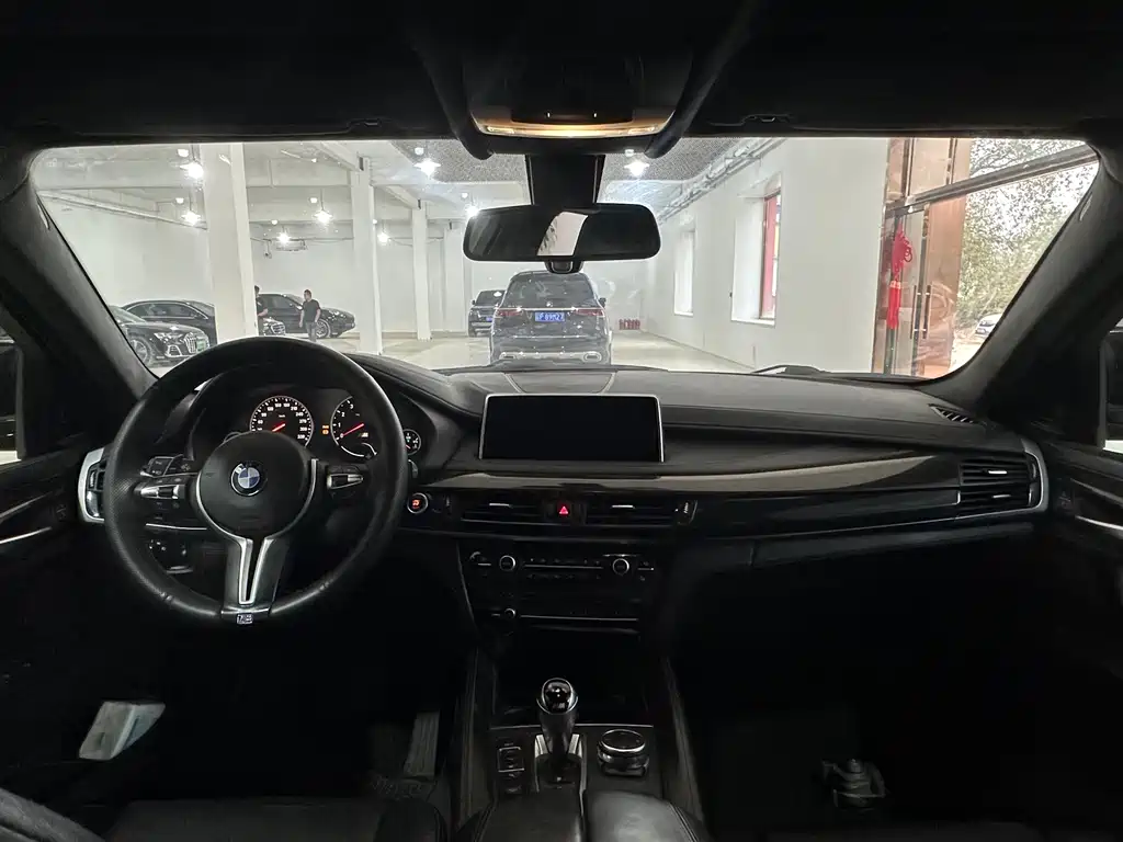 BMW X6 M — миниатюра 9