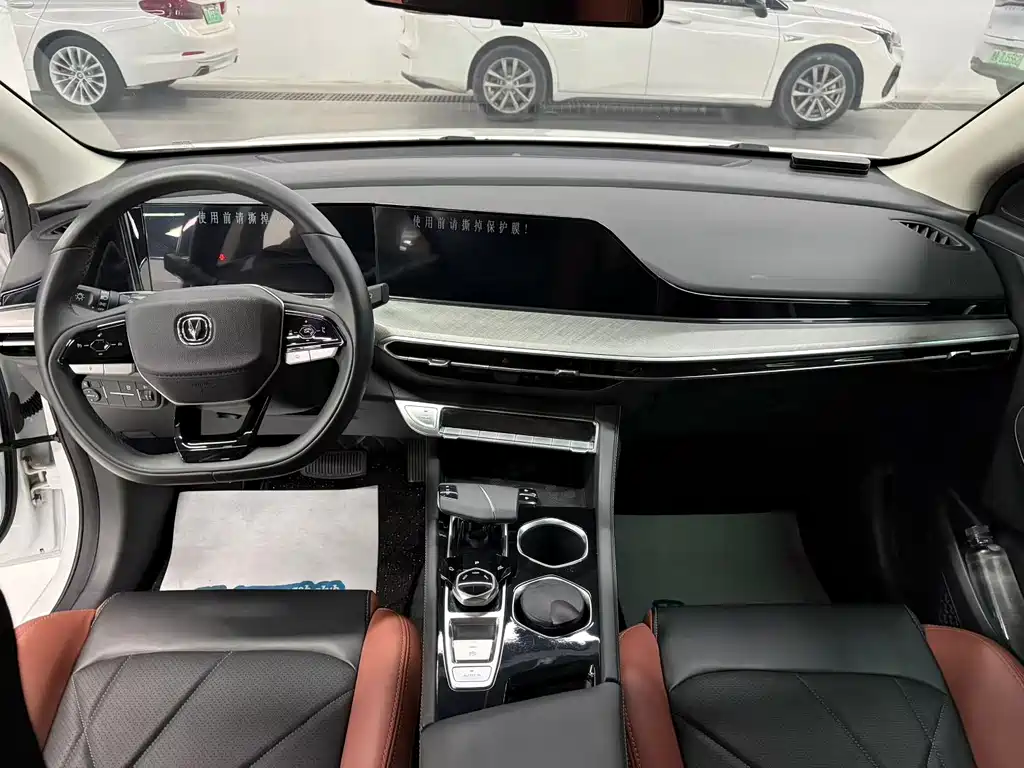 Changan Eado — миниатюра 4