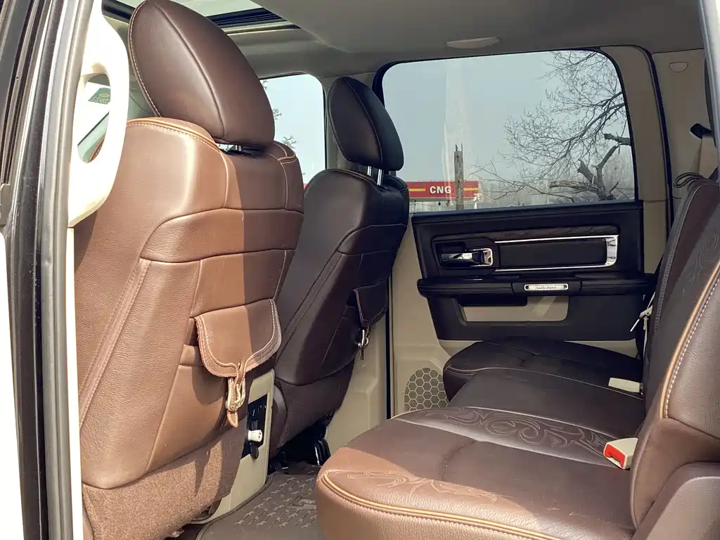 Ram Trucks 2017 5.7L AT