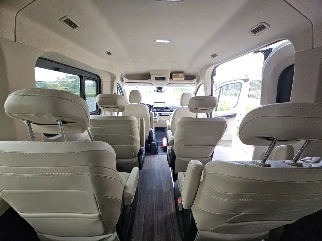 MAXUS 新途EV90 — миниатюра 15
