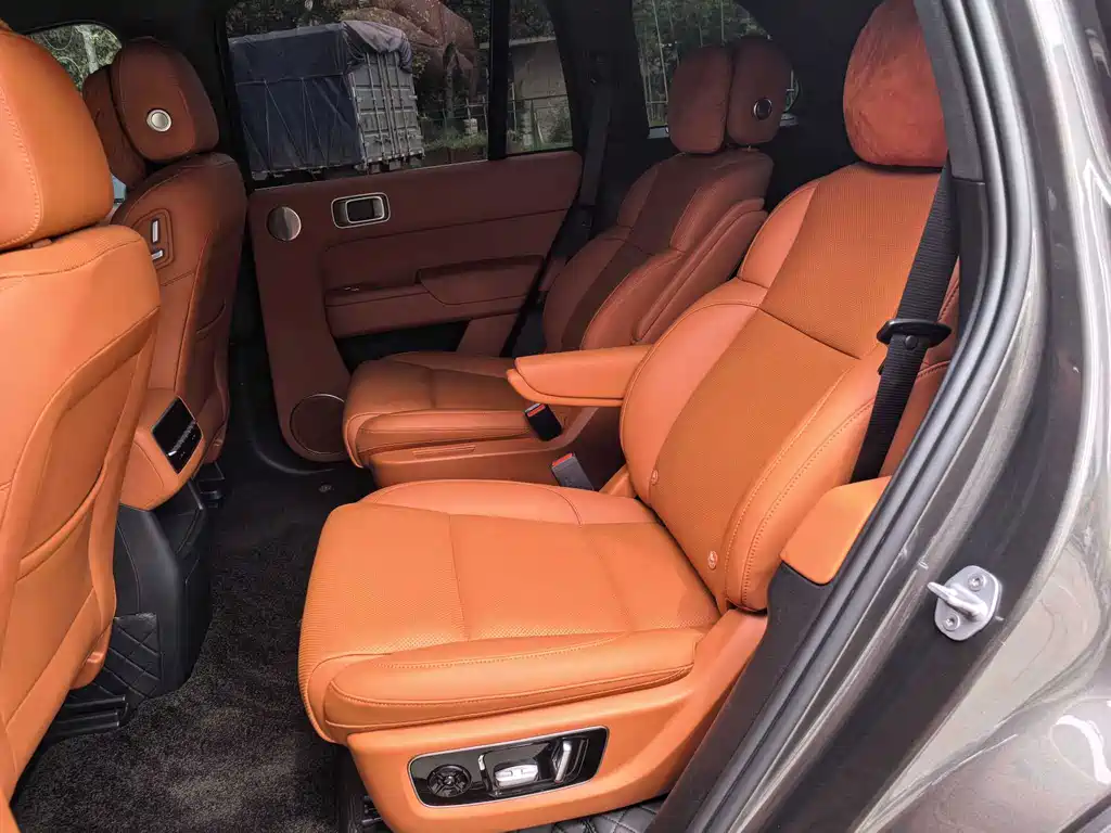 Li Auto Li L8 — миниатюра 7