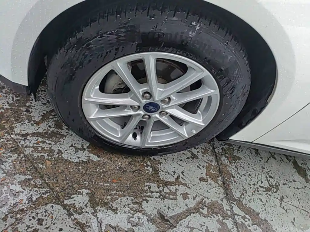 Ford Focus — миниатюра 23
