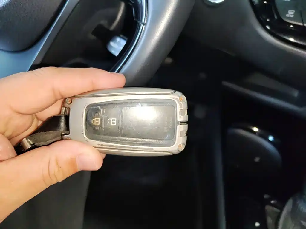 Toyota IZOA — миниатюра 9