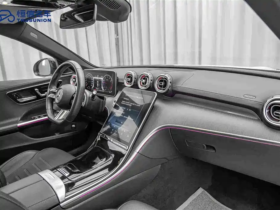 Mercedes-Benz C-Class — миниатюра 14