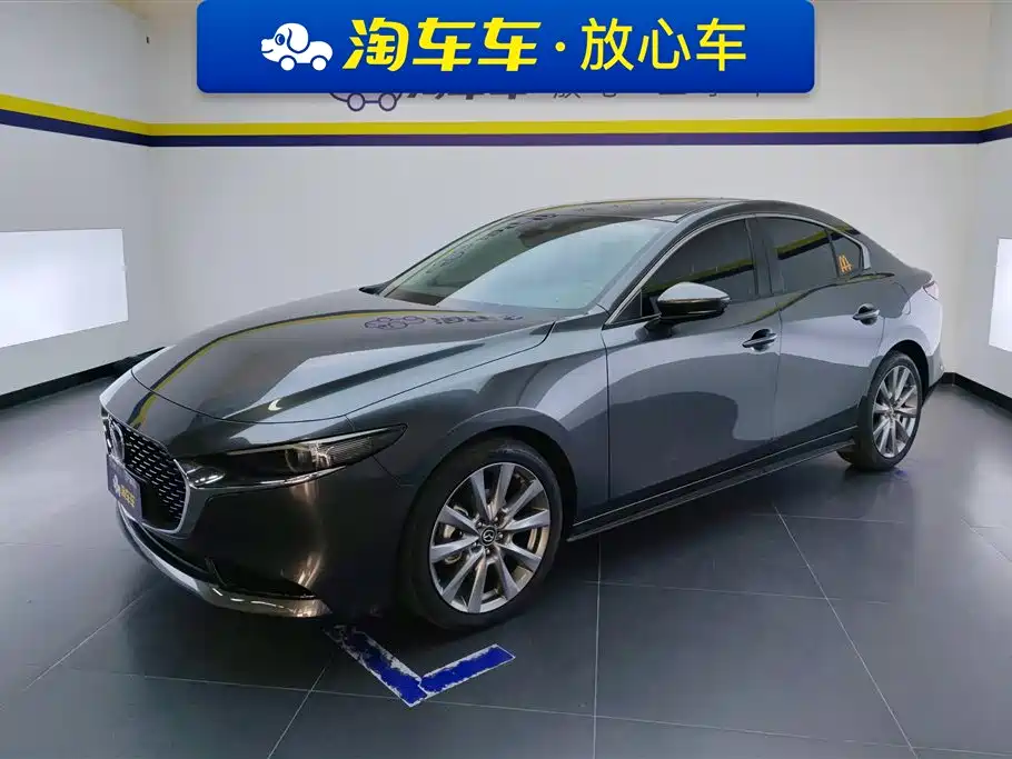 Mazda 3 Axela 2024