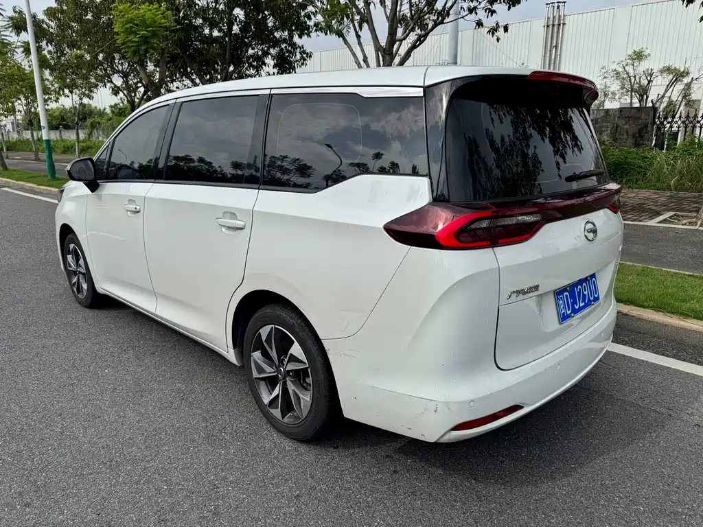 GAC Motor Trumpchi M6 — миниатюра 4