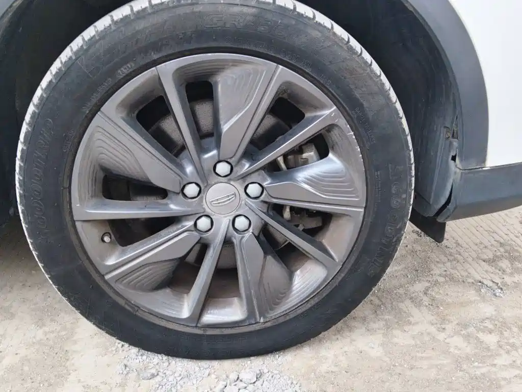 Geely Binyue NEV — миниатюра 8