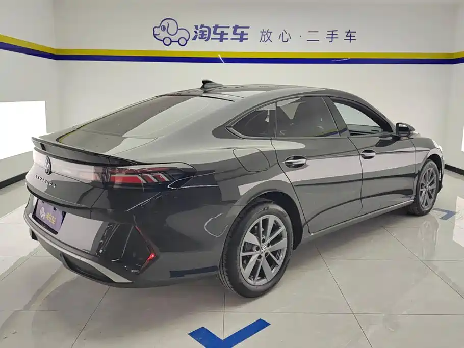 Volkswagen Lamando — миниатюра 3