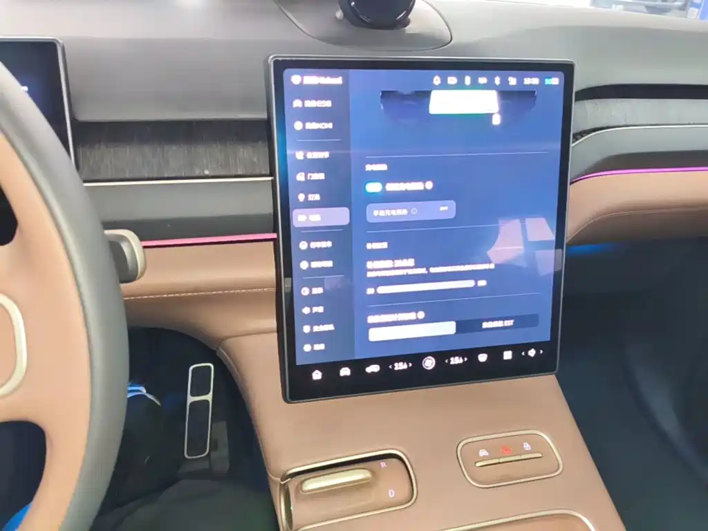 NIO ES8 — миниатюра 13