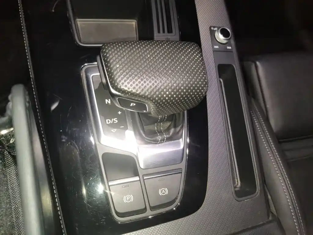 Audi Q5L — миниатюра 10