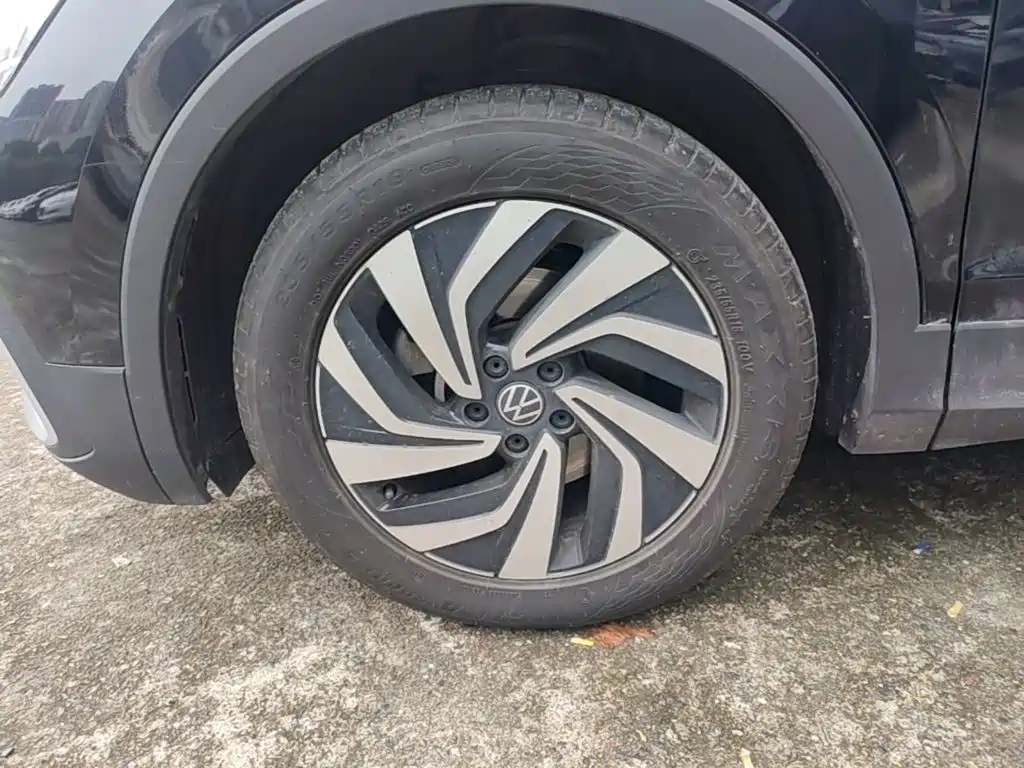 Volkswagen Tiguan L — миниатюра 23