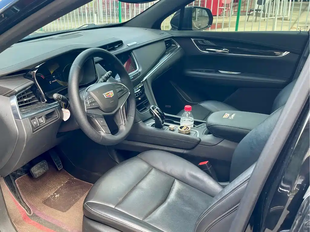 Cadillac XT5 — миниатюра 4