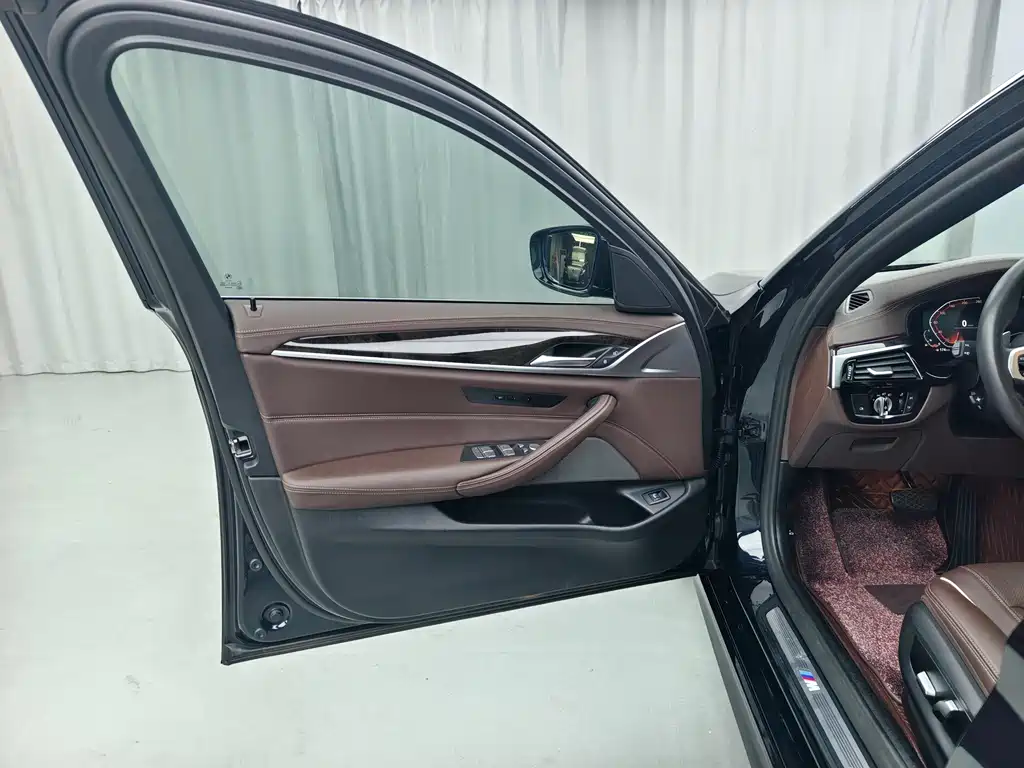 BMW 5 Series 5 2022 530Li Lead M Sport