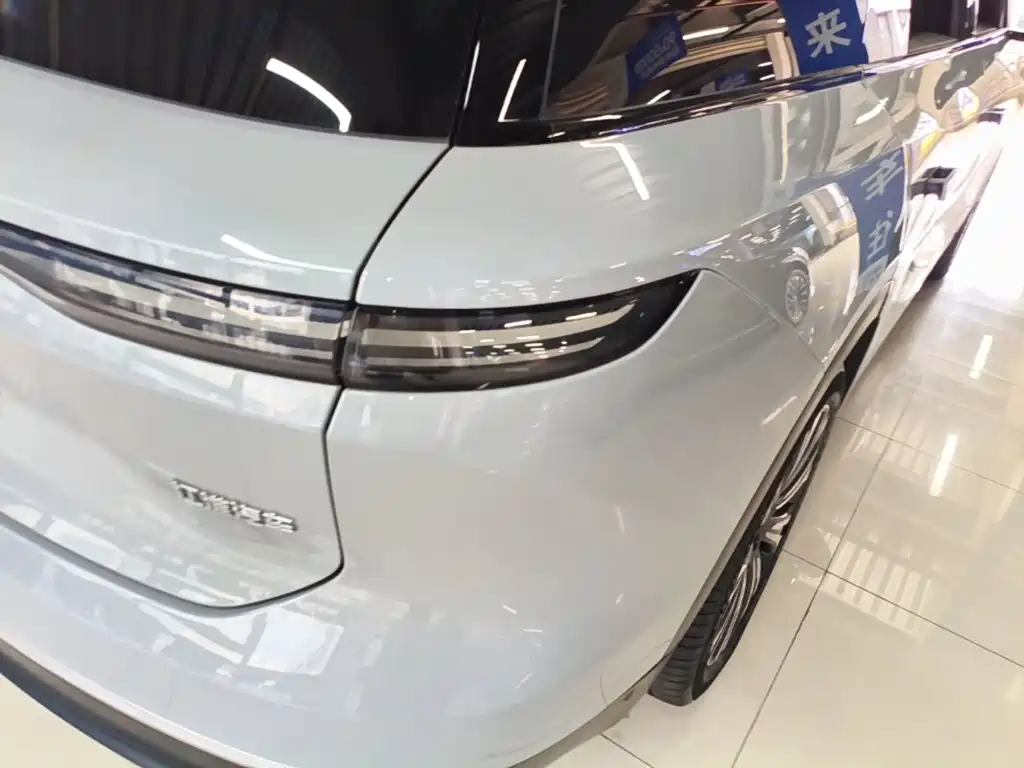 NIO ES8 — миниатюра 8