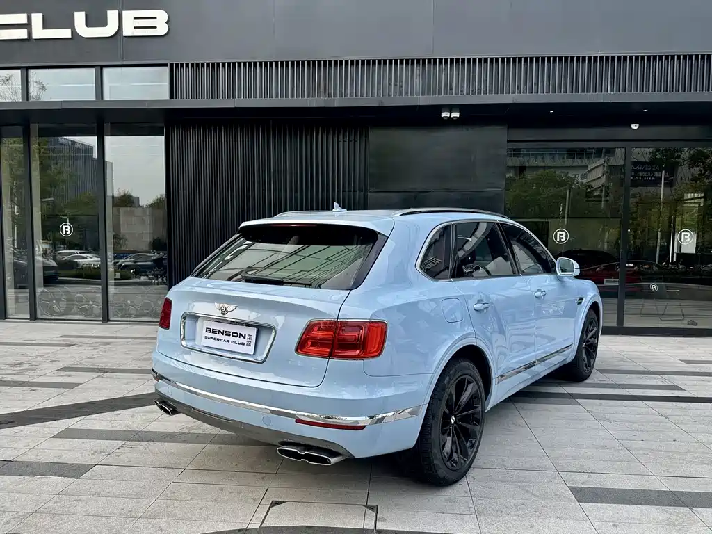 Bentley Bentayga — миниатюра 4