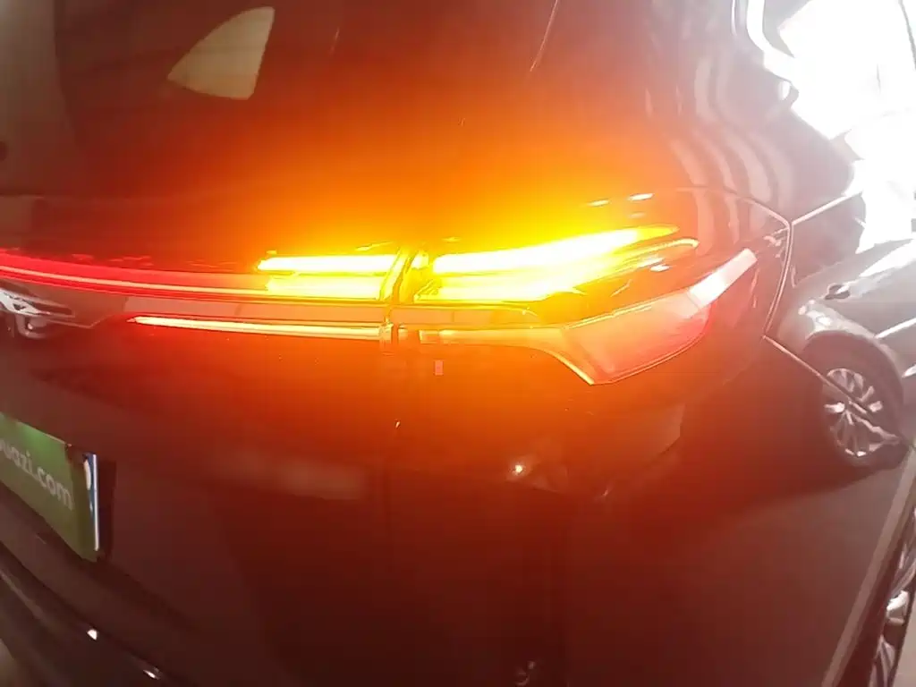 Buick Envision Plus — миниатюра 8