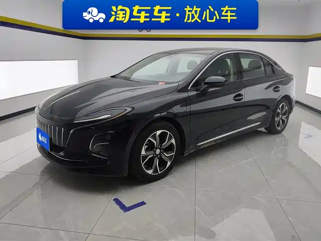 Hongqi HONGQI E QM5 2023