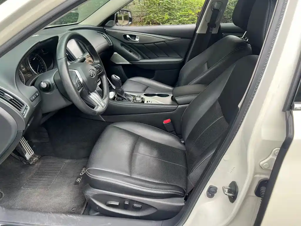 Infiniti Q50L — миниатюра 4