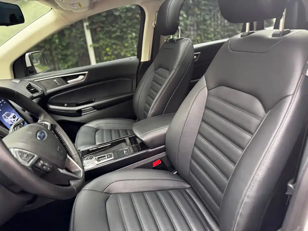 Ford Edge — миниатюра 16