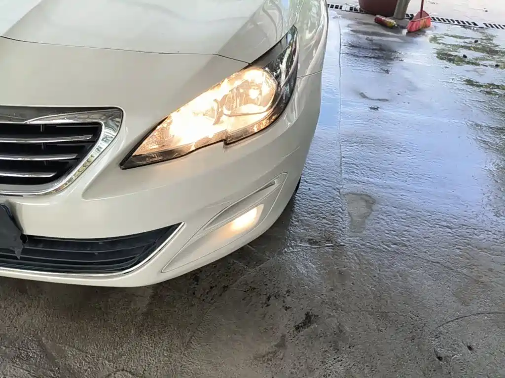 Peugeot 408 — миниатюра 24