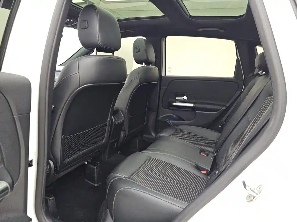 Mercedes-Benz B-Class — миниатюра 12