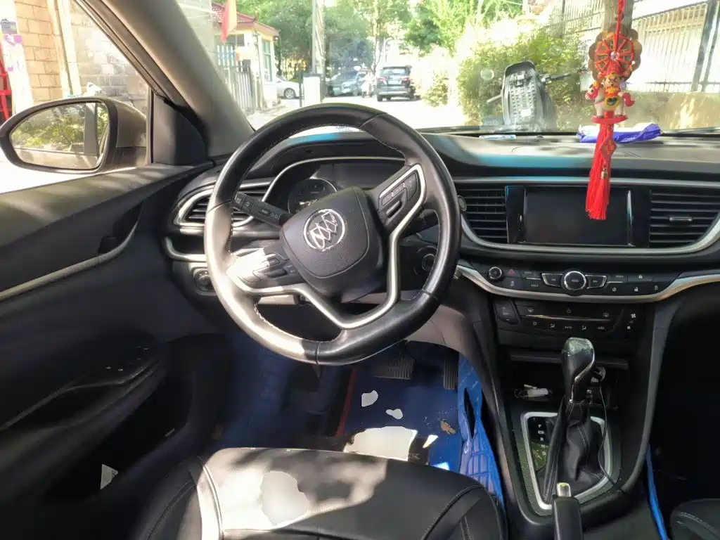 Buick Excelle — миниатюра 6