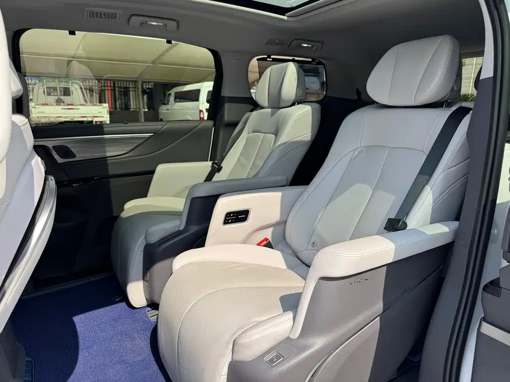 Buick GL8 2025 Premium