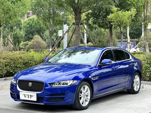 2018 Jaguar XE