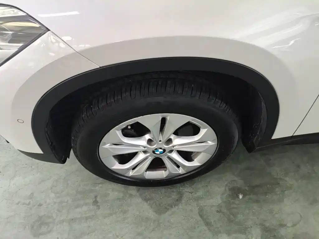 BMW X1 — миниатюра 23