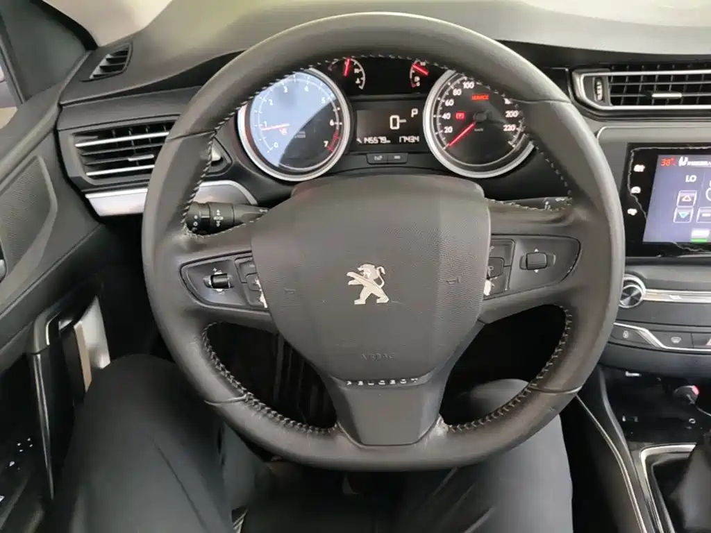 Peugeot 408 — миниатюра 11