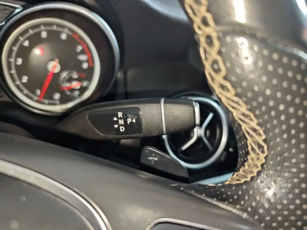 Mercedes-Benz GLA — миниатюра 14